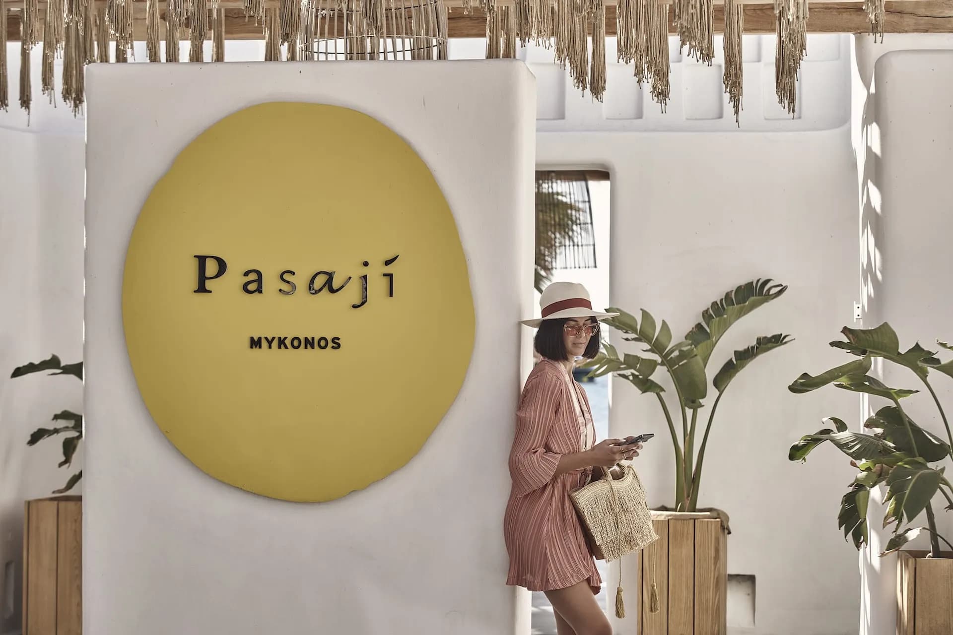 Pasaji Mykonos — Ornos Beach Fusion, Sunbeds & Shisha Nights