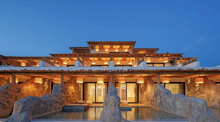 WhiteArt Luxury Suites Mykonos — Where Luxury Meets Tranquility